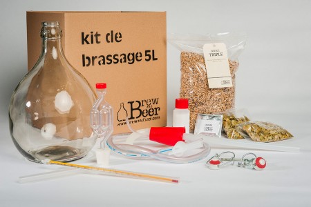 Le Kit de brassage de bière Blonde de BrewBarrel