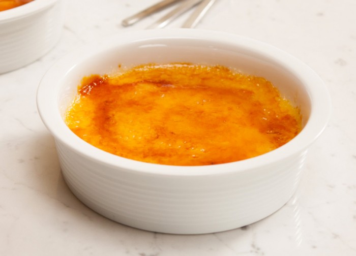 Réaliser une crème brulée au thé