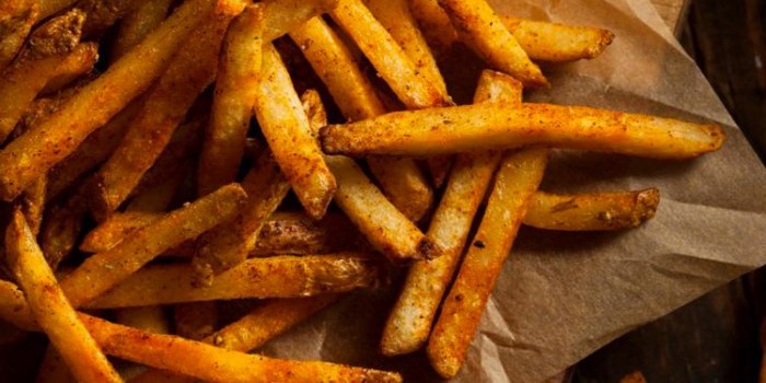 Quels types de frites cuisiner (surgelées ou maison) ?